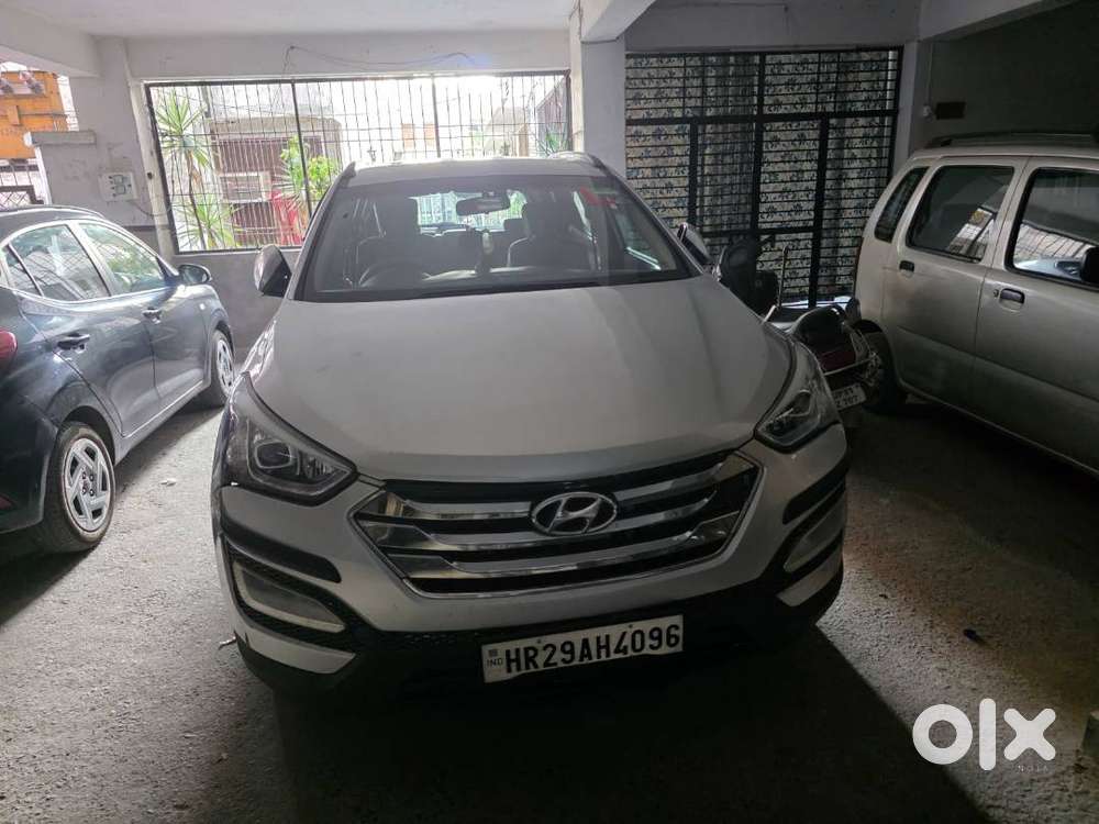 Selling Fully Automatic Well Maintained Car At Very Reasonable Pricer