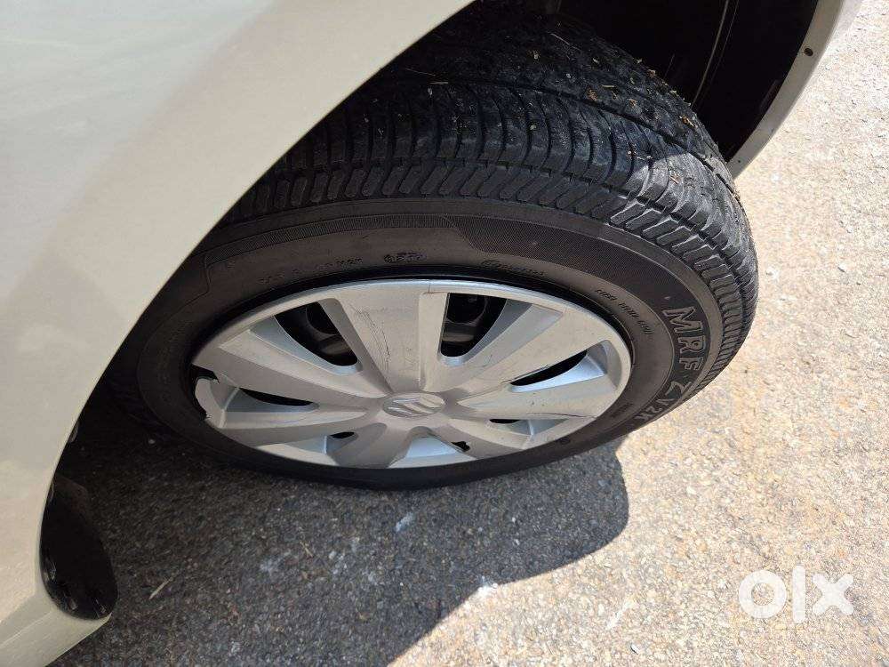 Maruti Suzuki Swift Lxi Optional-o, 2017, Petrol