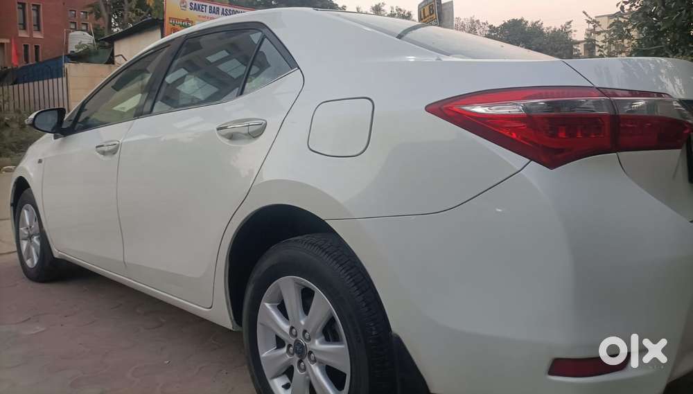 Toyota Corolla Altis 1.8 G, 2015, Petrol