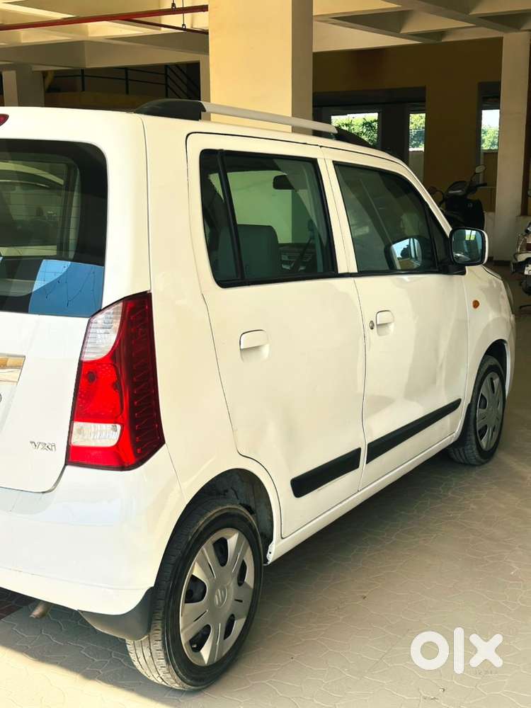 Petrol Vxi Wagonr 2015