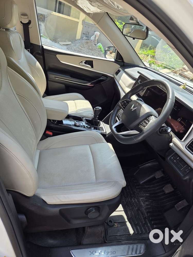 Mahindra Xuv700 2.2 Ax 7 Diesel Mt Luxury Pack Str, 2024, Diesel