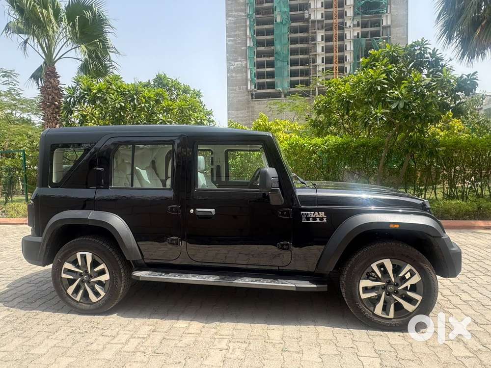 Mahindra Thar Roxx Mx5 Petrol Mt 2wd, 2026, Petrol