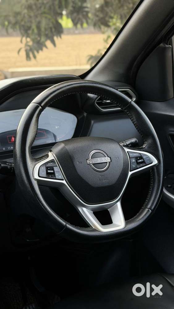 Nissan Magnite 1.0 Xv Premium, 2021, Petrol