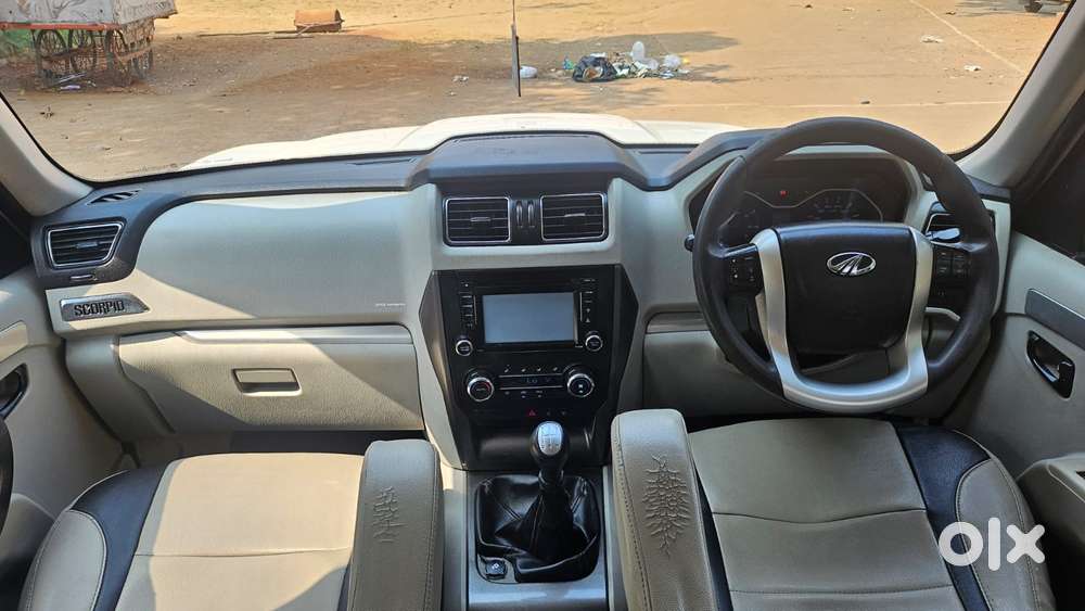 Mahindra Scorpio S10 8 Seater, 2016, Diesel