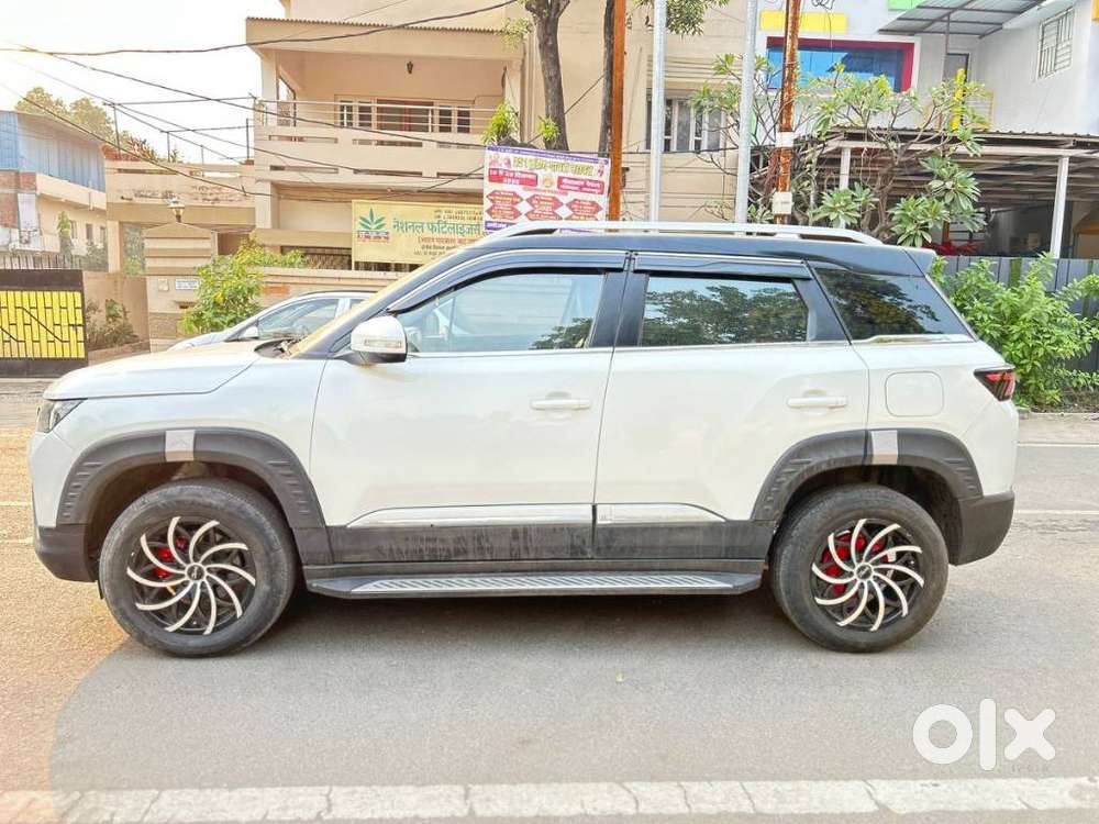 Maruti Suzuki Brezza 1.5 Vxi Smart Hybrid, 2023, Petrol
