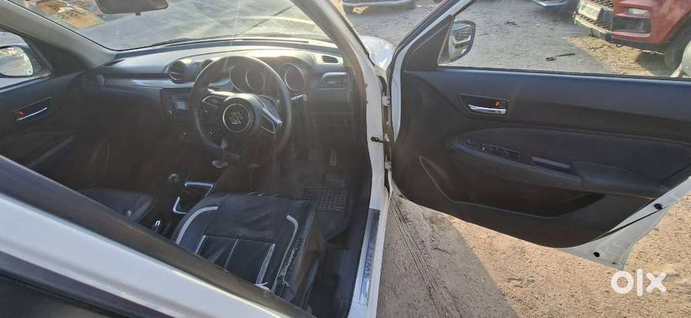 Maruti Suzuki Swift Vxi + Manual, 2020, Petrol