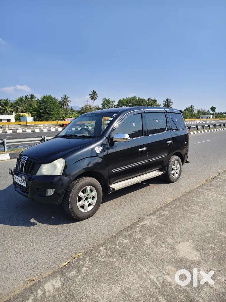 Mahindra Xylo 2011
