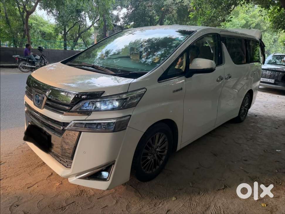 Toyota Vellfire Vip – Executive Lounge, 2023, Petrol