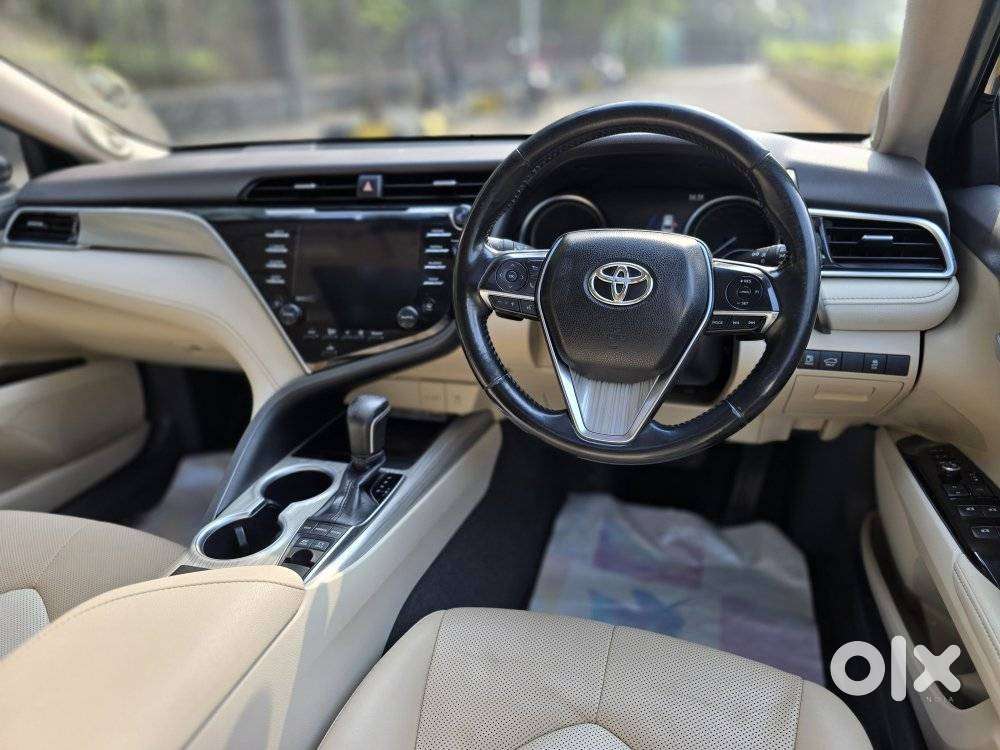 Toyota Camry Hybrid, 2019, Petrol