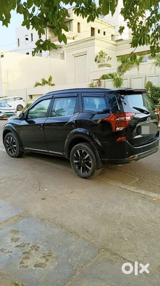 Xuv 500 W11 With Sunroof Black Colour Good Condition Car 2019 Model