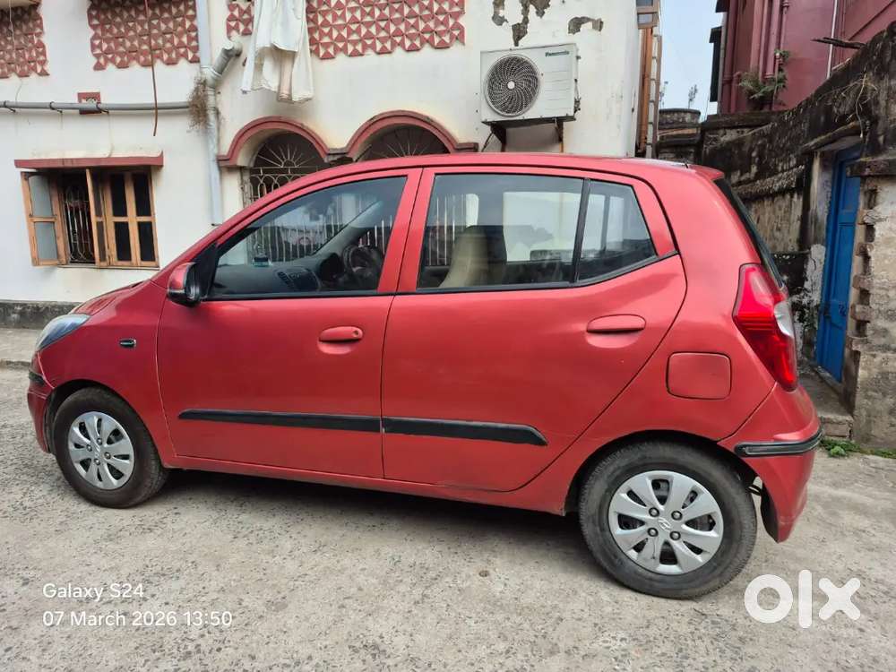 Hyundai Grand I10 2011 Petrol 68000 Km Driven