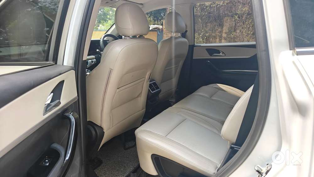 Mahindra Xuv700 2.2 Ax 7 Diesel At Str, 2023, Diesel