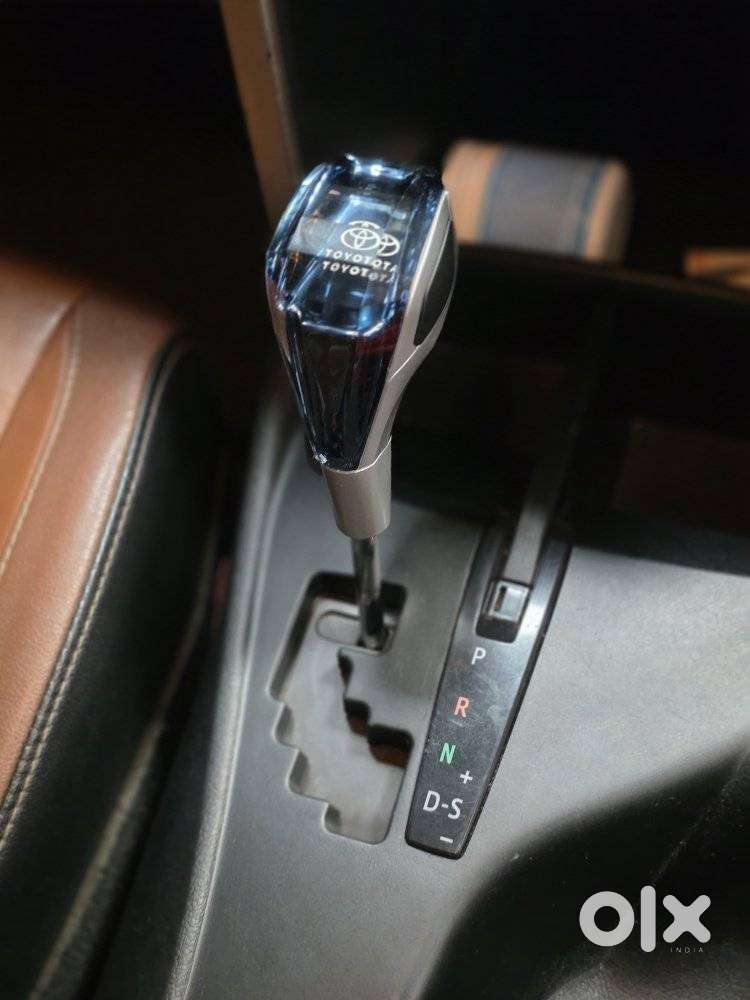 Toyota Innova Crysta 2.8z Automatic, 2018, Diesel