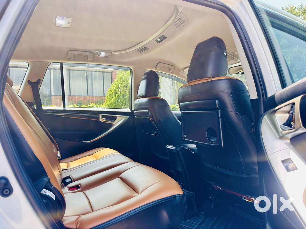 Toyota Innova Crysta 2.4 V, 2024, Diesel