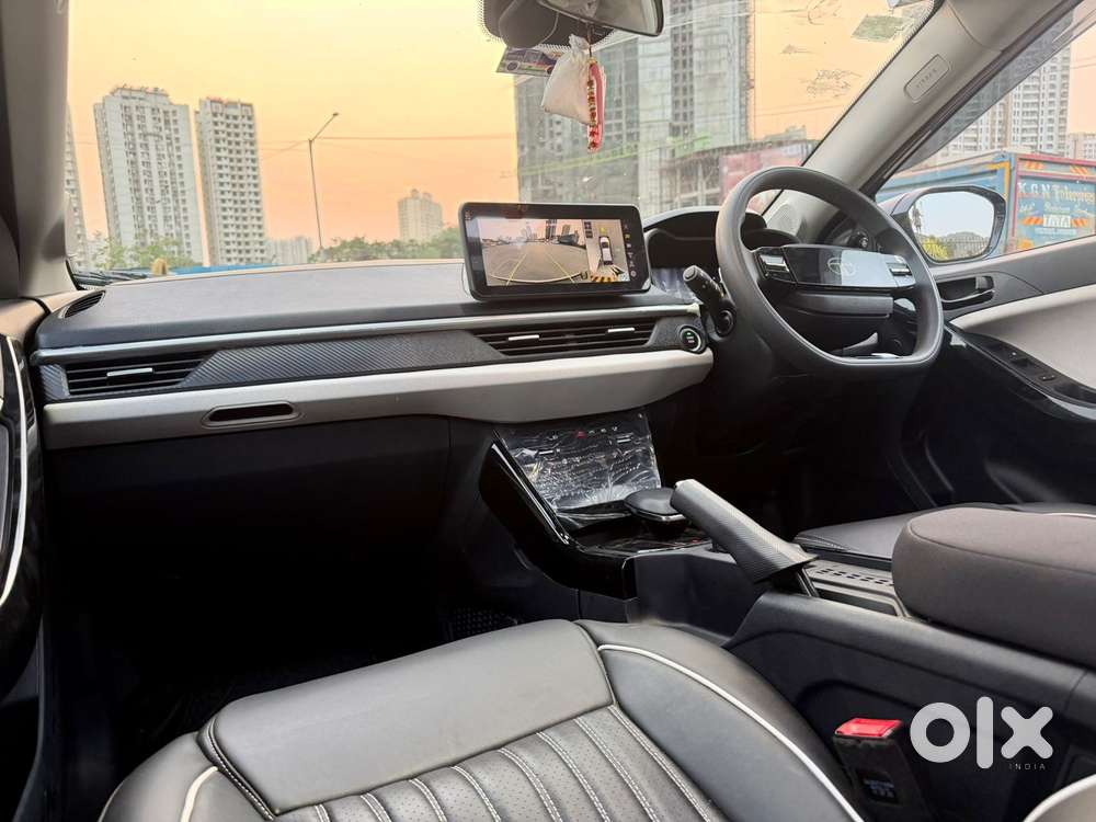 Tata Nexon, 2025, Petrol