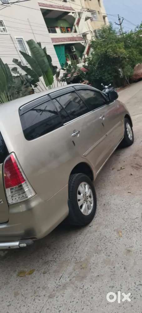 Toyota Innova 2009 Diesel 223000 Km Driven