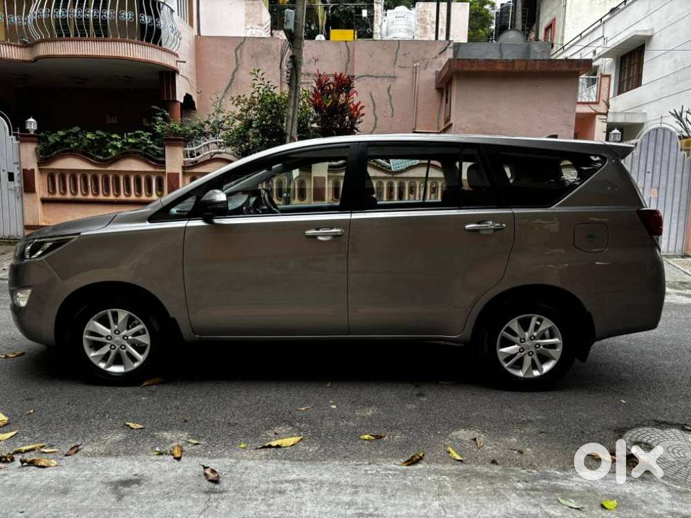 Toyota Innova Crysta 2.4 G Plus Mt 8s, 2020, Diesel