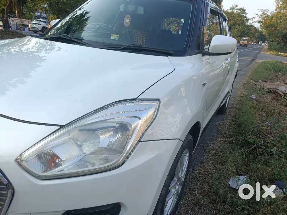 Showroom Condition Diesel Automatic Maruti Swift 2020  Vdi