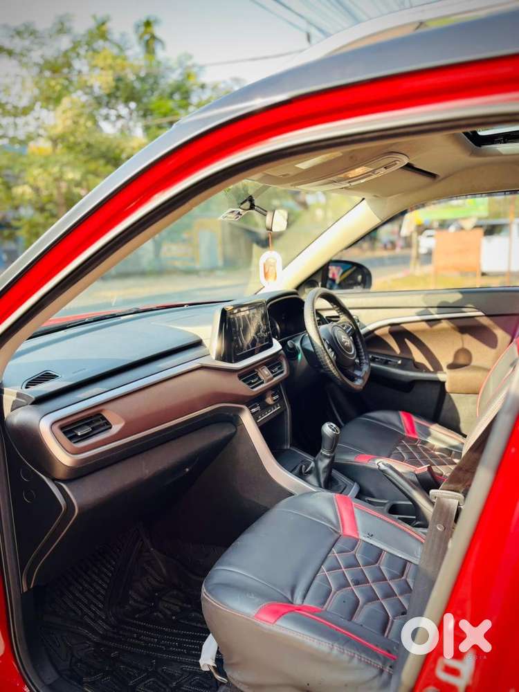 Maruti Suzuki Brezza 1.5 Zxi Smart Hybrid, 2025, Petrol