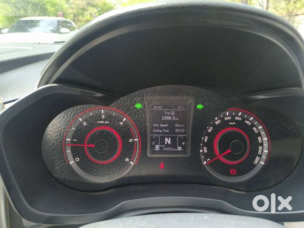 Mahindra Xuv300 W8 Option Diesel, 2020, Diesel