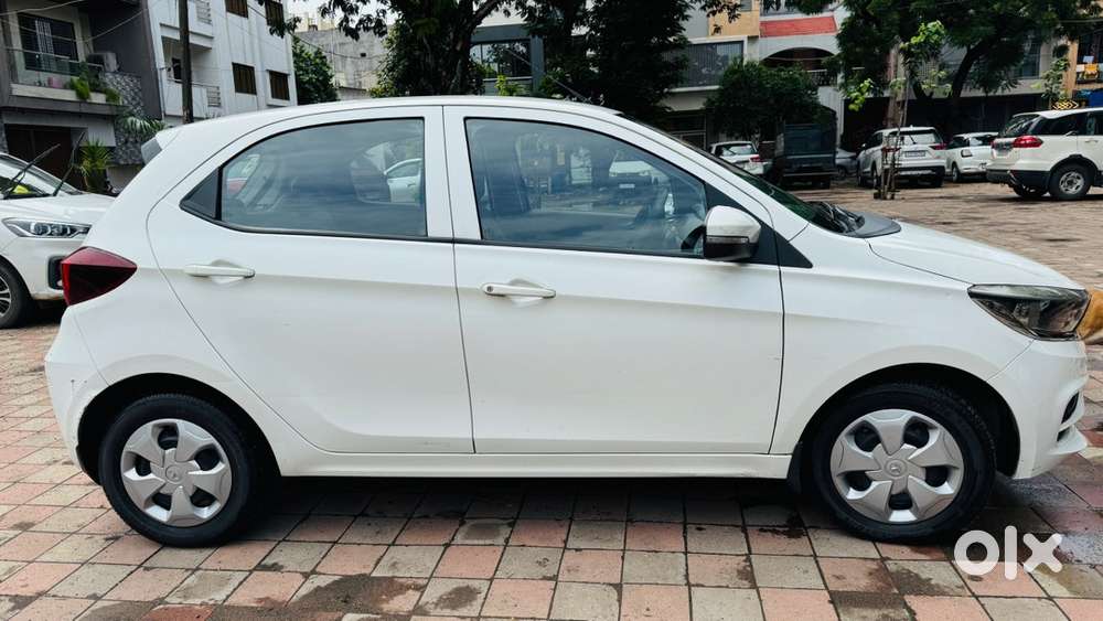 Tata Tiago 2021 Petrol 28000 Km Driven
