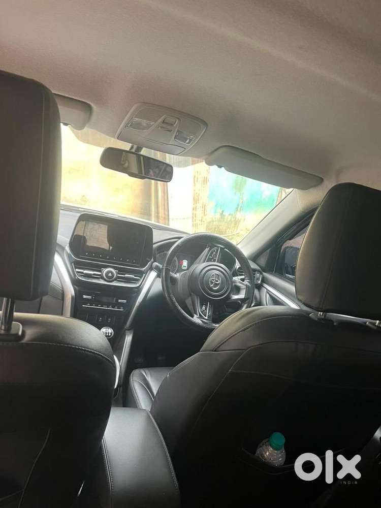 Toyota Urban Cruiser Hyryder 2024 Petrol Well Maintained