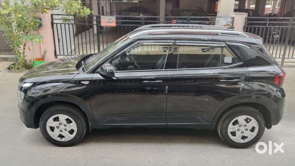 Hyundai Venue S, 2022, Petrol