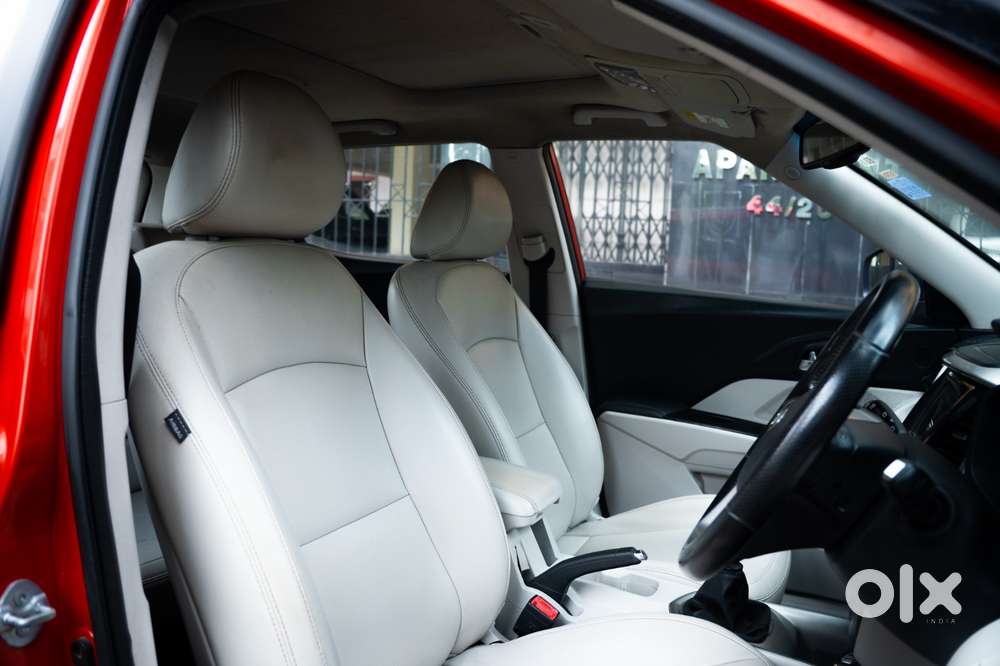 Mahindra Xuv300 W8 Option, 2020, Petrol