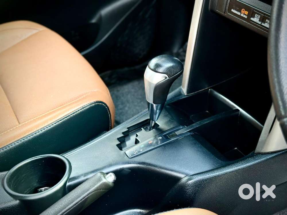 Toyota Innova Crysta 2.8z Automatic, 2022, Diesel