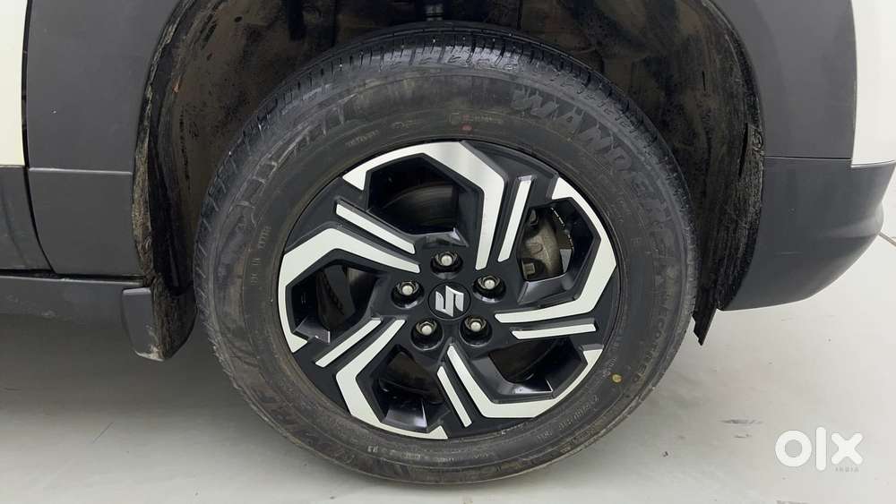 Maruti Suzuki Vitara Brezza 1.5 Zxi Plus At Dual Tone, 2024, Petrol