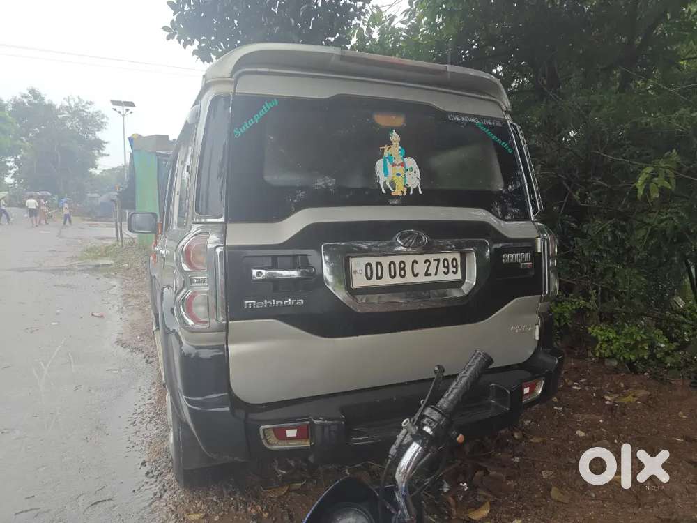 Mahindra Scorpio Diesel 2015 Automatic