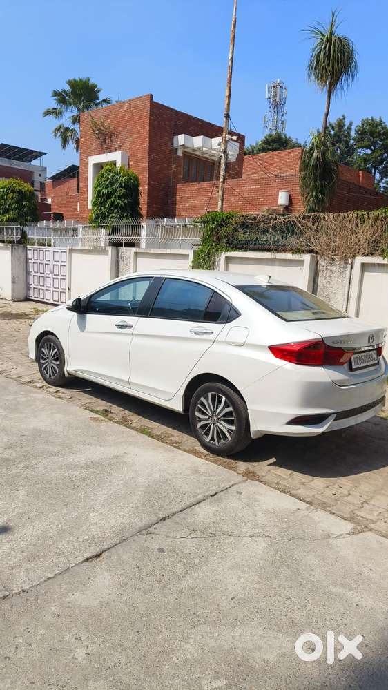 Honda City V Mt Sunroof, 2017, Diesel