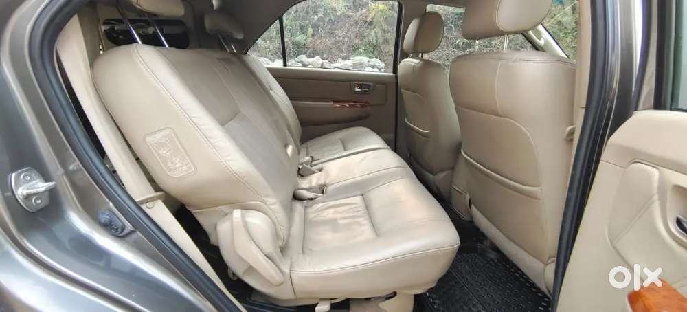 Excellent Condition Less Driven Toyota Fortuner 2010 4x4 For Sale.