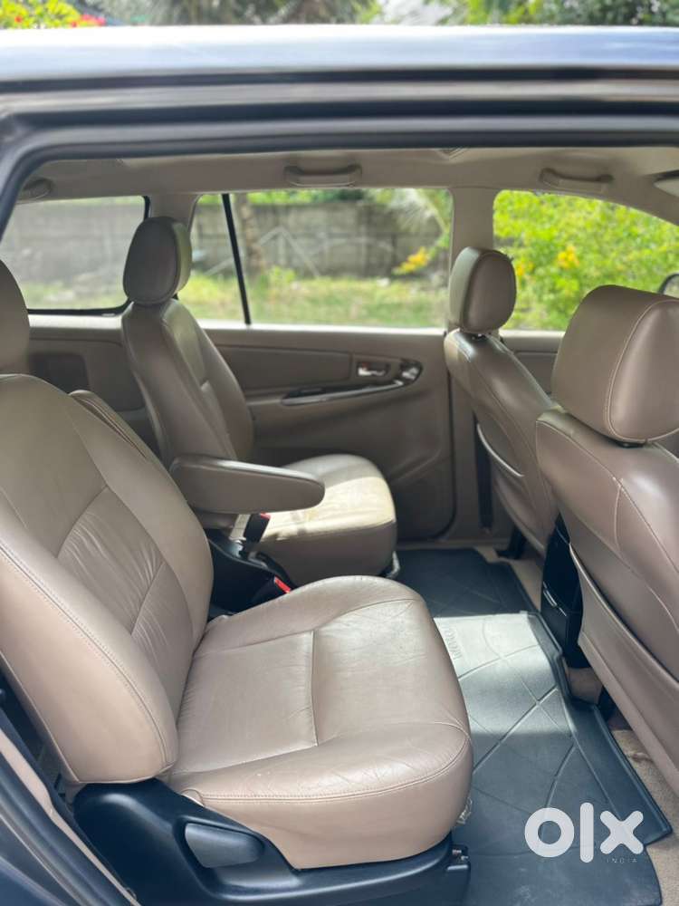 Toyota Innova Diesel 2015