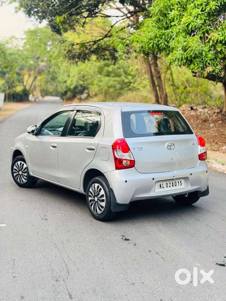 Toyota Etios Liva 2013-2014 G, 2013, Petrol