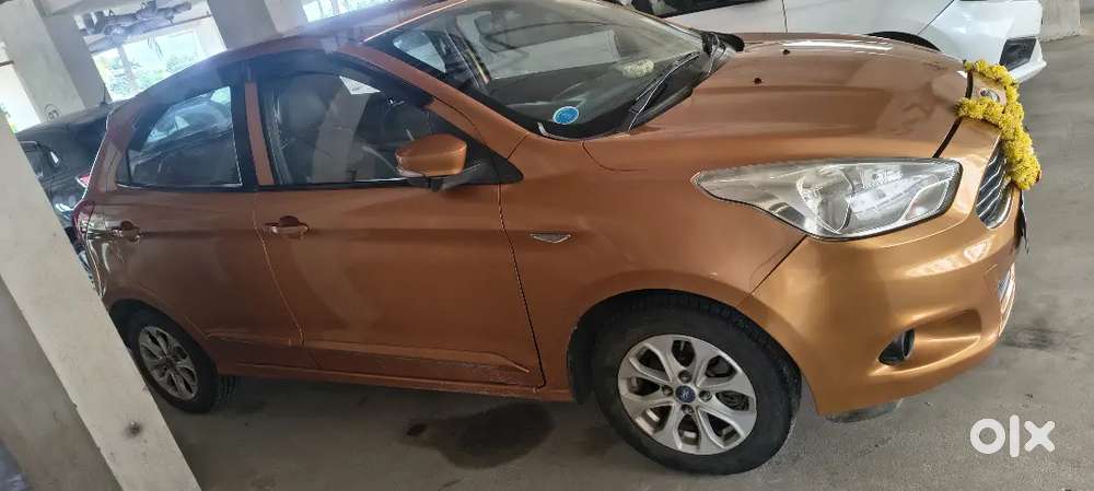 Ford Figo 1.2 Titanium Plus 2015
