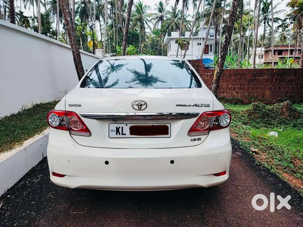 Toyota Corolla Altis At 2012 Petrol 83000 Km Driven