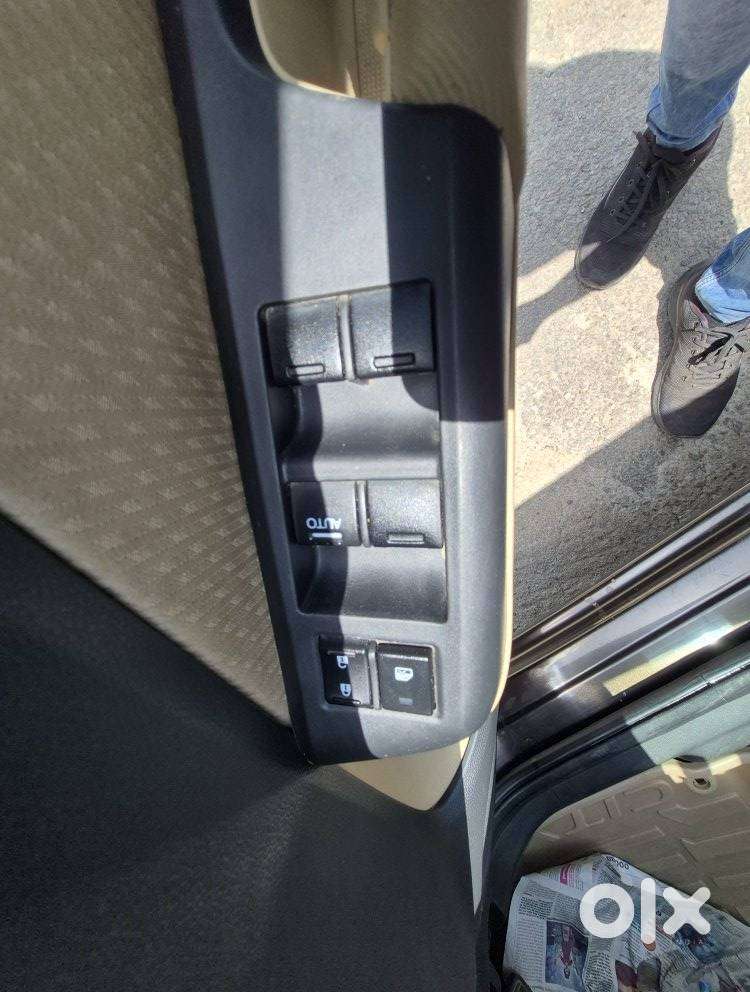 Honda City I-vtec V, 2017, Petrol