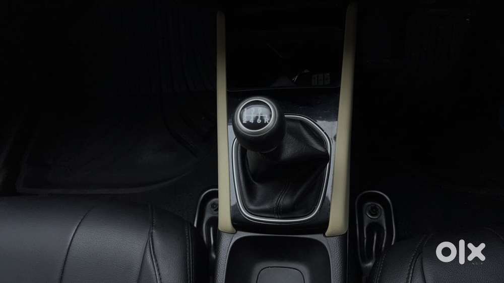 Honda City Vx Petrol Mt, 2023, Petrol