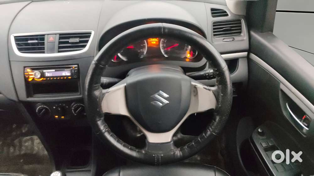 Maruti Suzuki Swift 2011-2014 Vxi, 2013, Petrol