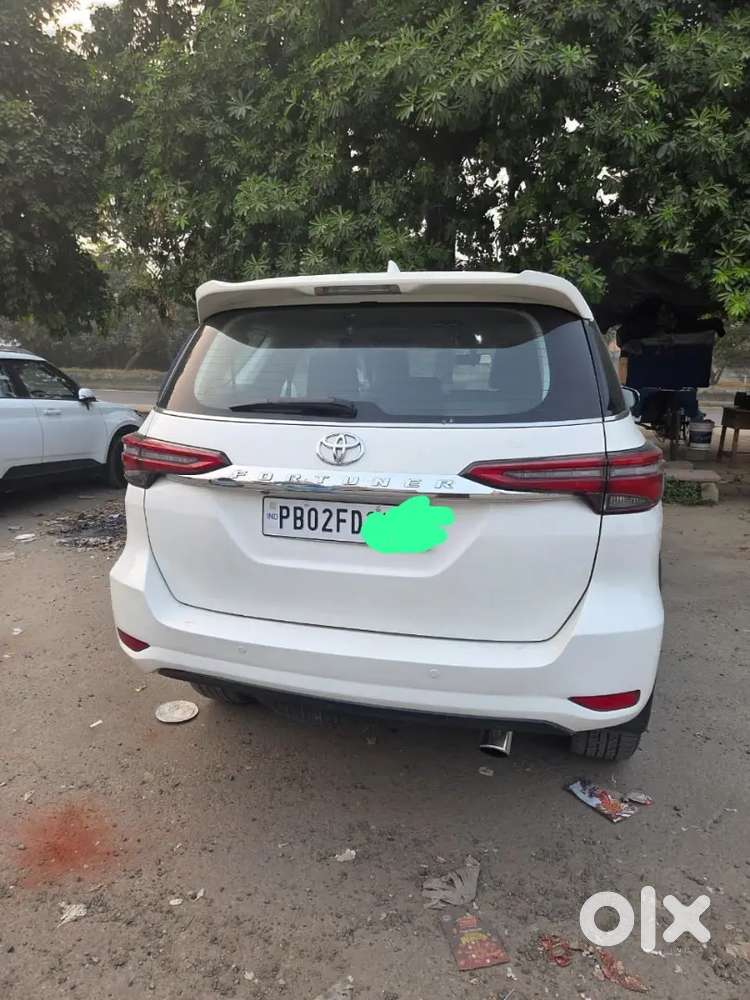 Toyota Fortuner 2018 Diesel 100000 Km Driven