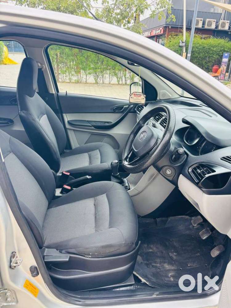Tata Tiago 1.2 Revotron Xt (o), 2018, Petrol