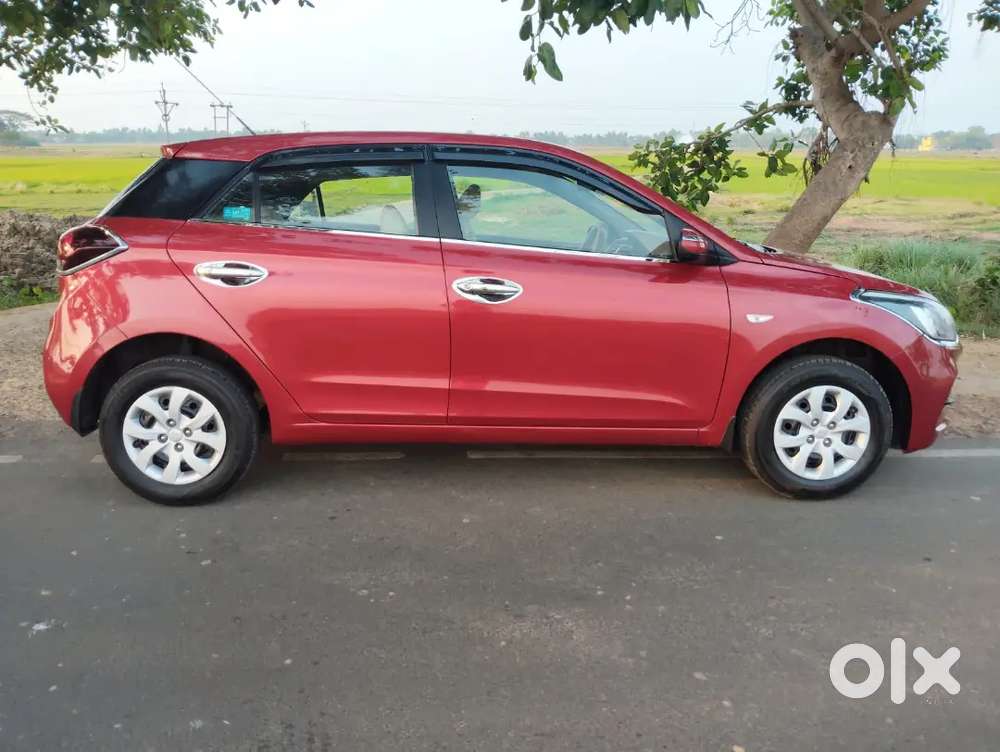 Hyundai I20 2018 Petrol 29937 Km Driven