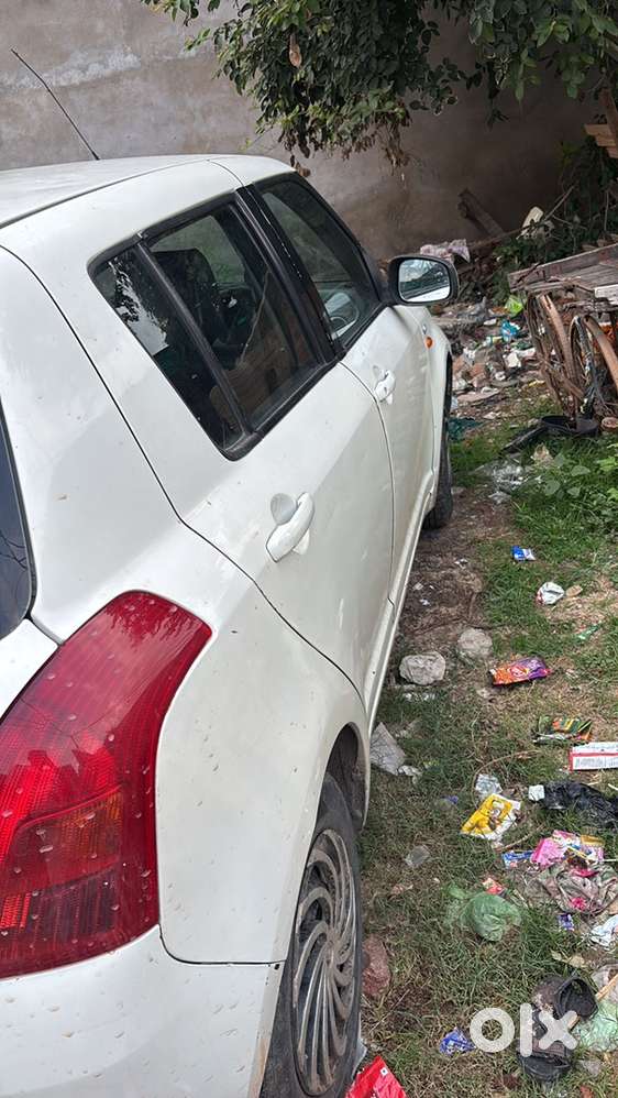 Maruti Suzuki Swift 2009 Cng & Hybrids 130000 Km Driven