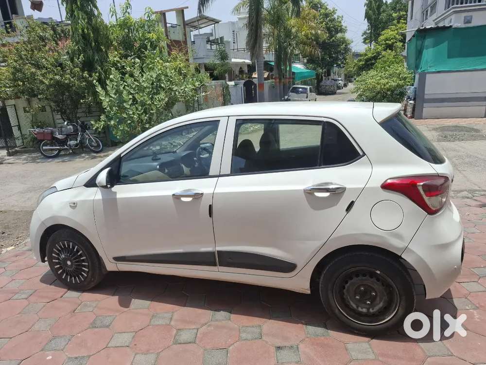 Hyundai I10 Grand 2017 2nd Owner Good Condition Kaulkhed Akola