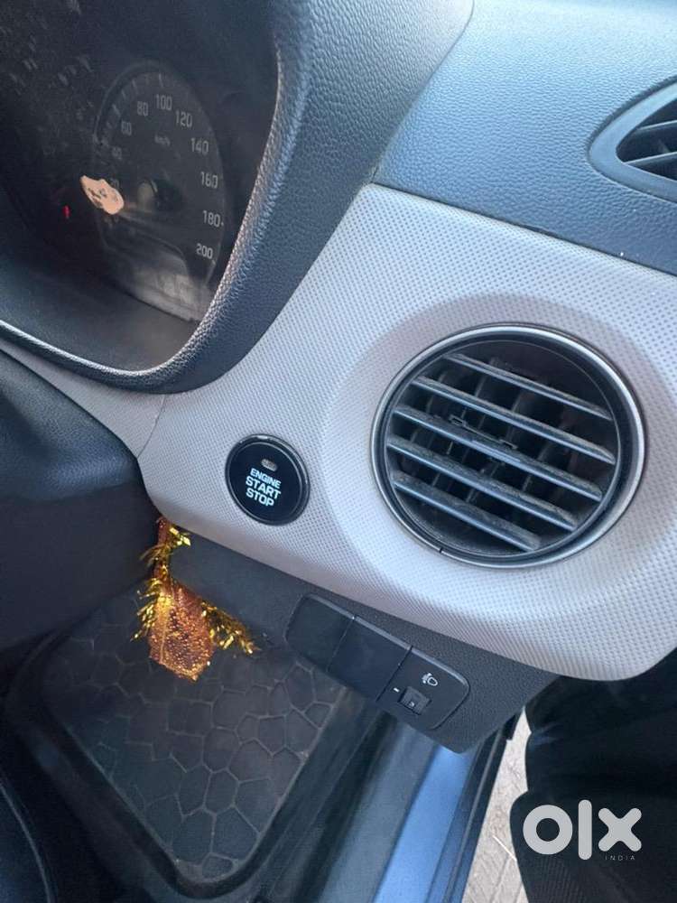 Hyundai Xcent 2015 Diesel Well Maintained