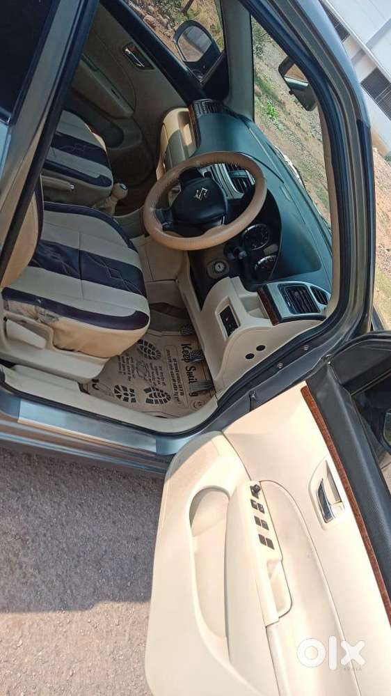 Maruti Suzuki Swift Dzire Vdi Bsiv, 2014, Diesel