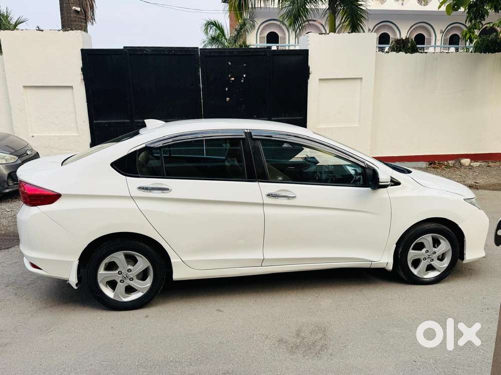 Honda City I Vtec E, 2015, Petrol