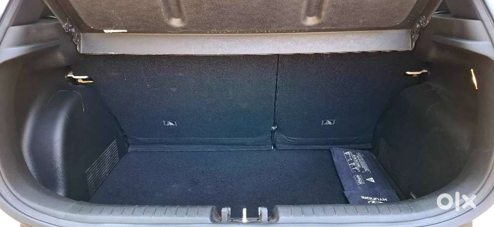 Hyundai Venue N Line 1.0 N8 Turbo Dct Dual Tone, 2023, Petrol