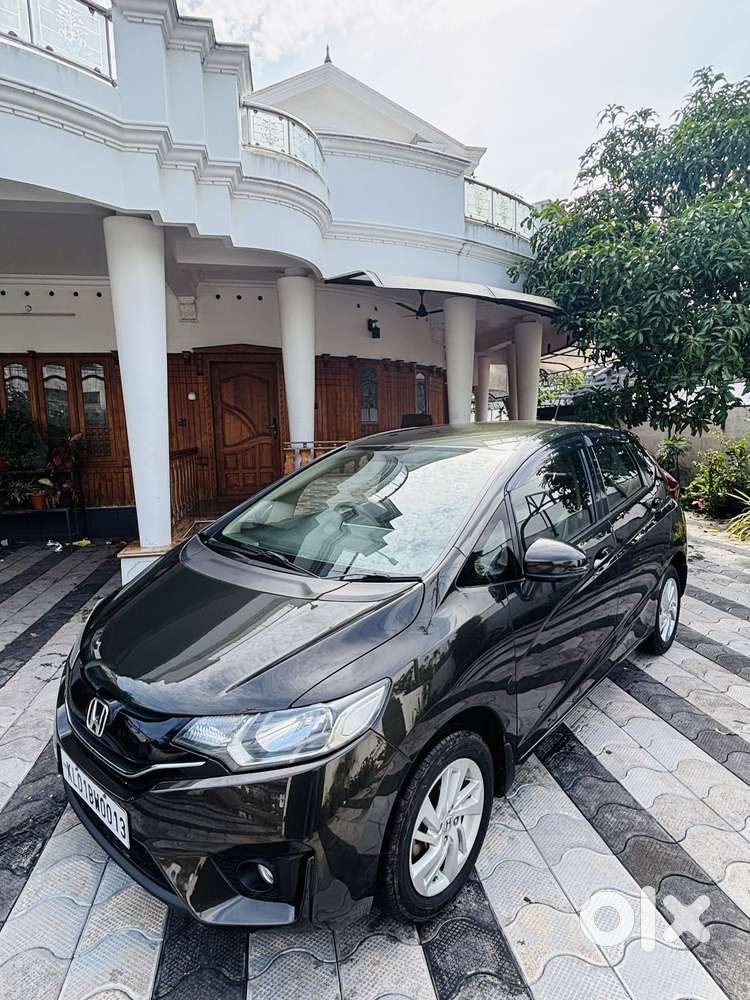 Honda Jazz V Automatic, 2015, Petrol
